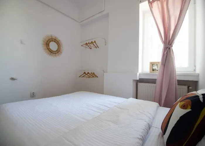 Bright Near Cismigiu And Old Town Apartament Bukareszt