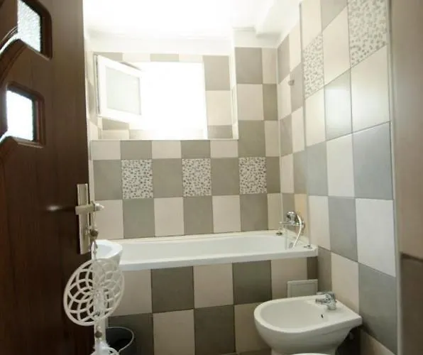 Bright Near Cismigiu And Old Town Apartmán *